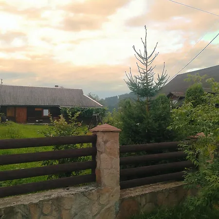 Starovitska Hata - Ethno-cottage & Veranda - Lodge Verkhovyna