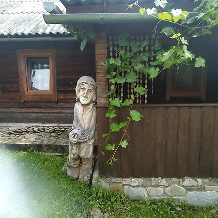 Lodge Starovitska Hata - Ethno-cottage & Veranda -