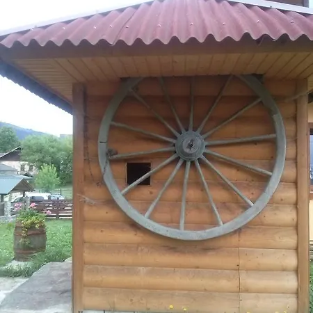 Lodge Starovitska Hata - Ethno-cottage & Veranda - Verkhovyna